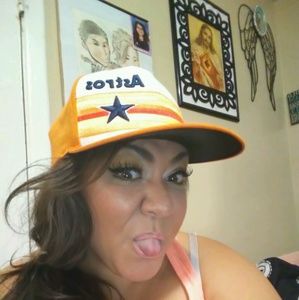 Meet your Posher, Trose